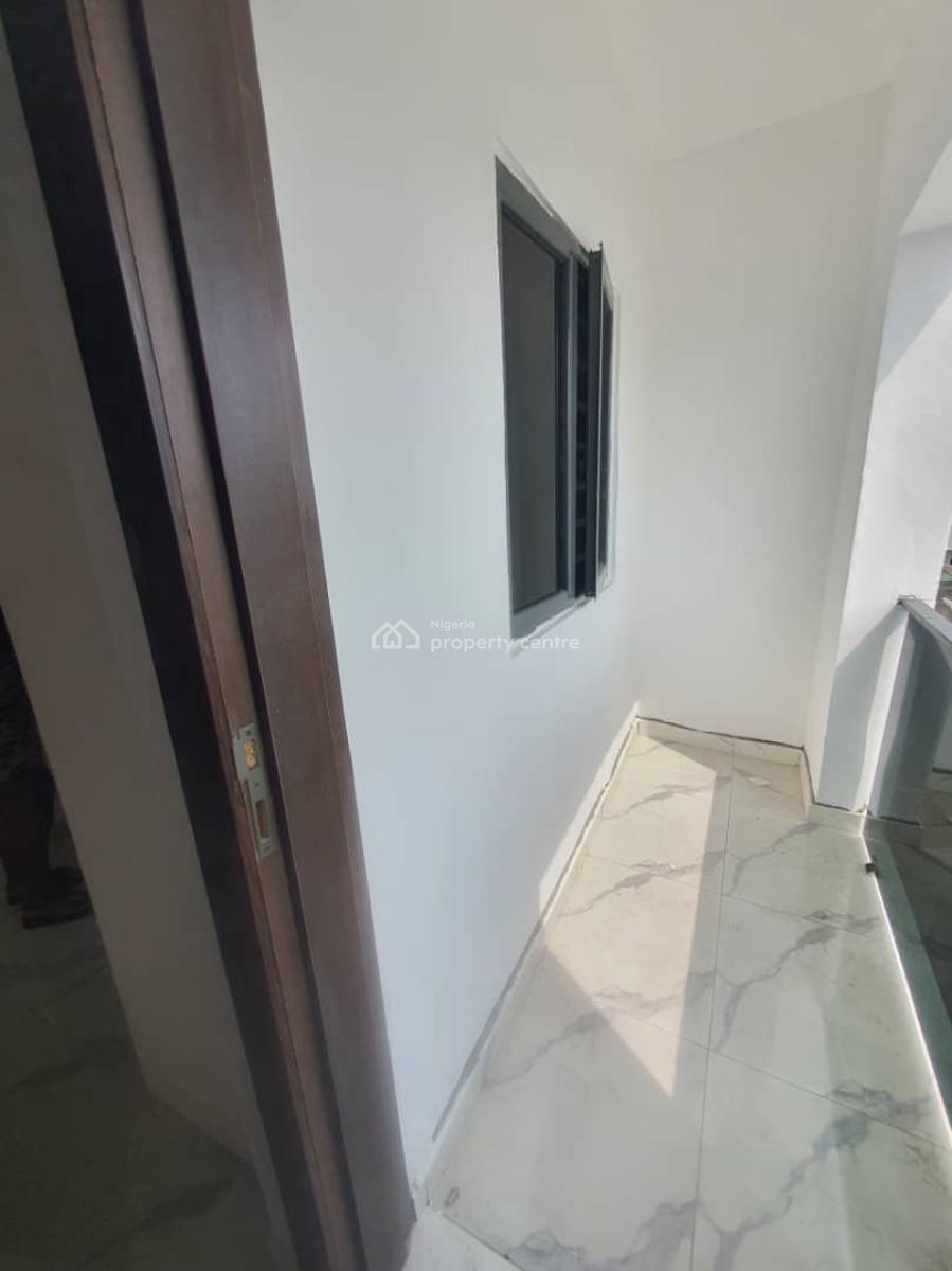 Newly Built Spacious & Standard 2-bedrooms Flat Downstairs, Ologolo, Lekki, Lagos, Flat / Apartment for Rent