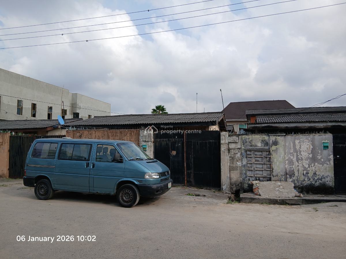 an Old Bungalow in a Serene Environment, Off Adeniran Ogunsanya, Adeniran Ogunsanya, Surulere, Lagos, Detached Bungalow for Sale