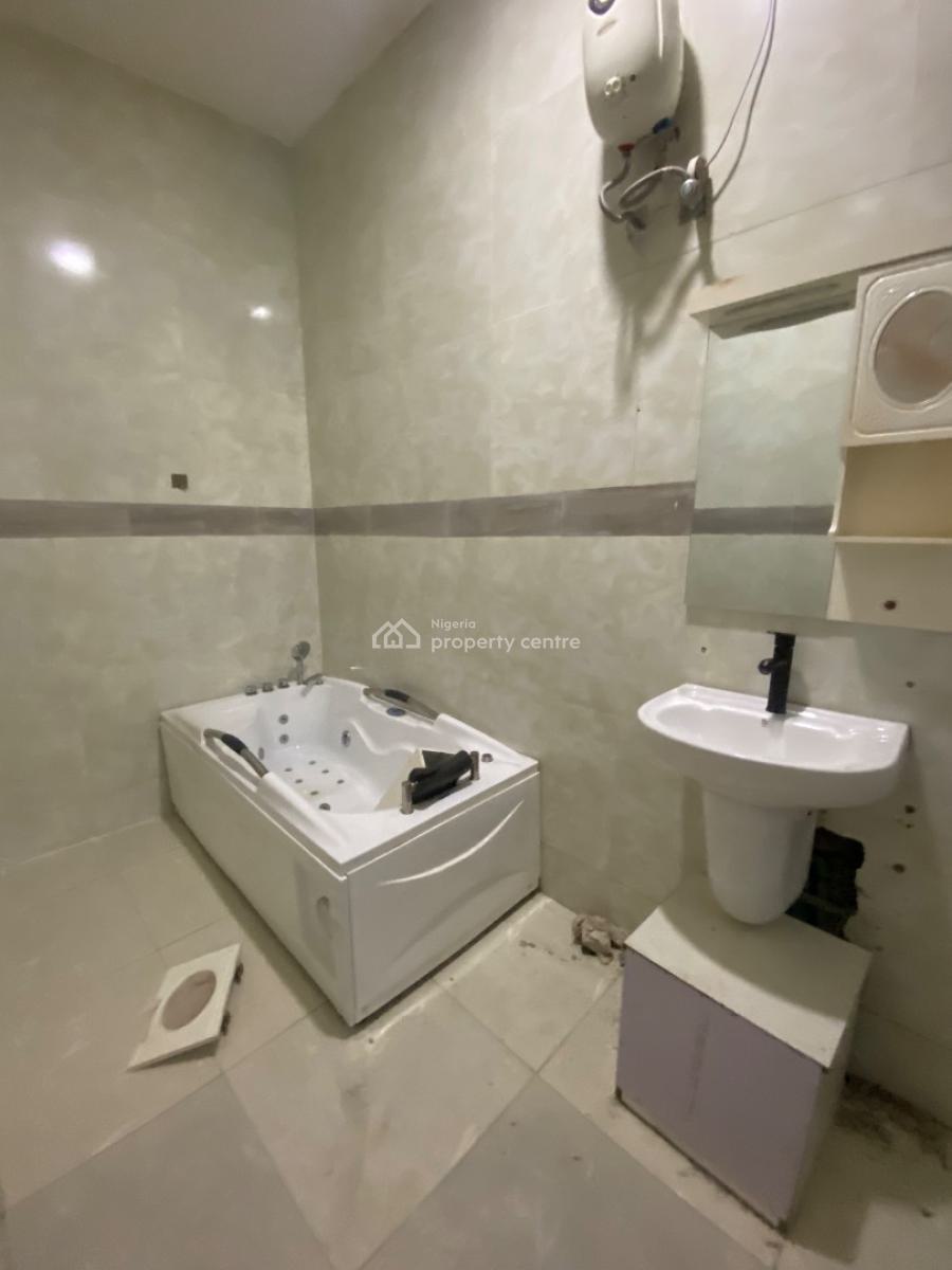 Well Built 1 Bedroom Apartment, Oral Estate, Lekki, Lagos, Flat / Apartment for Rent