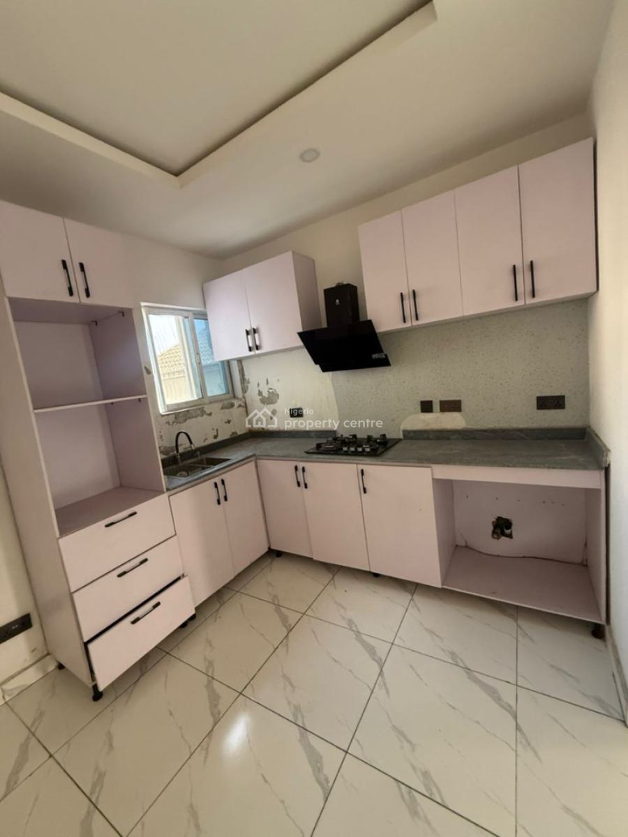 *brand New Fully Serviced Spacious 2bedroom Flat Upstairs, Ikate, Lekki, Lagos, Flat / Apartment for Rent