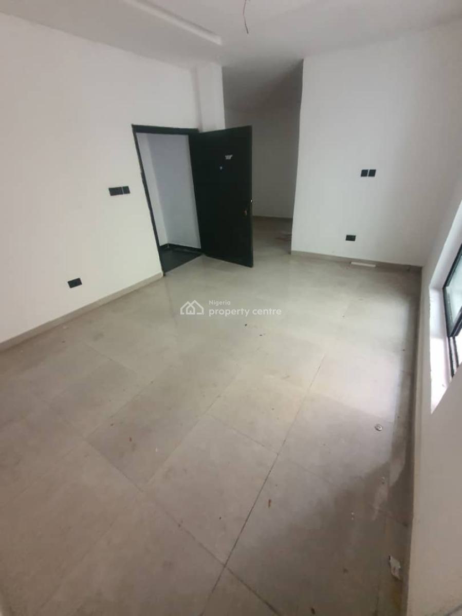*brand New Serviced 2-bedroom Flat with Balcony & Dinning Space, Ologolo, Lekki, Lagos, Flat / Apartment for Rent