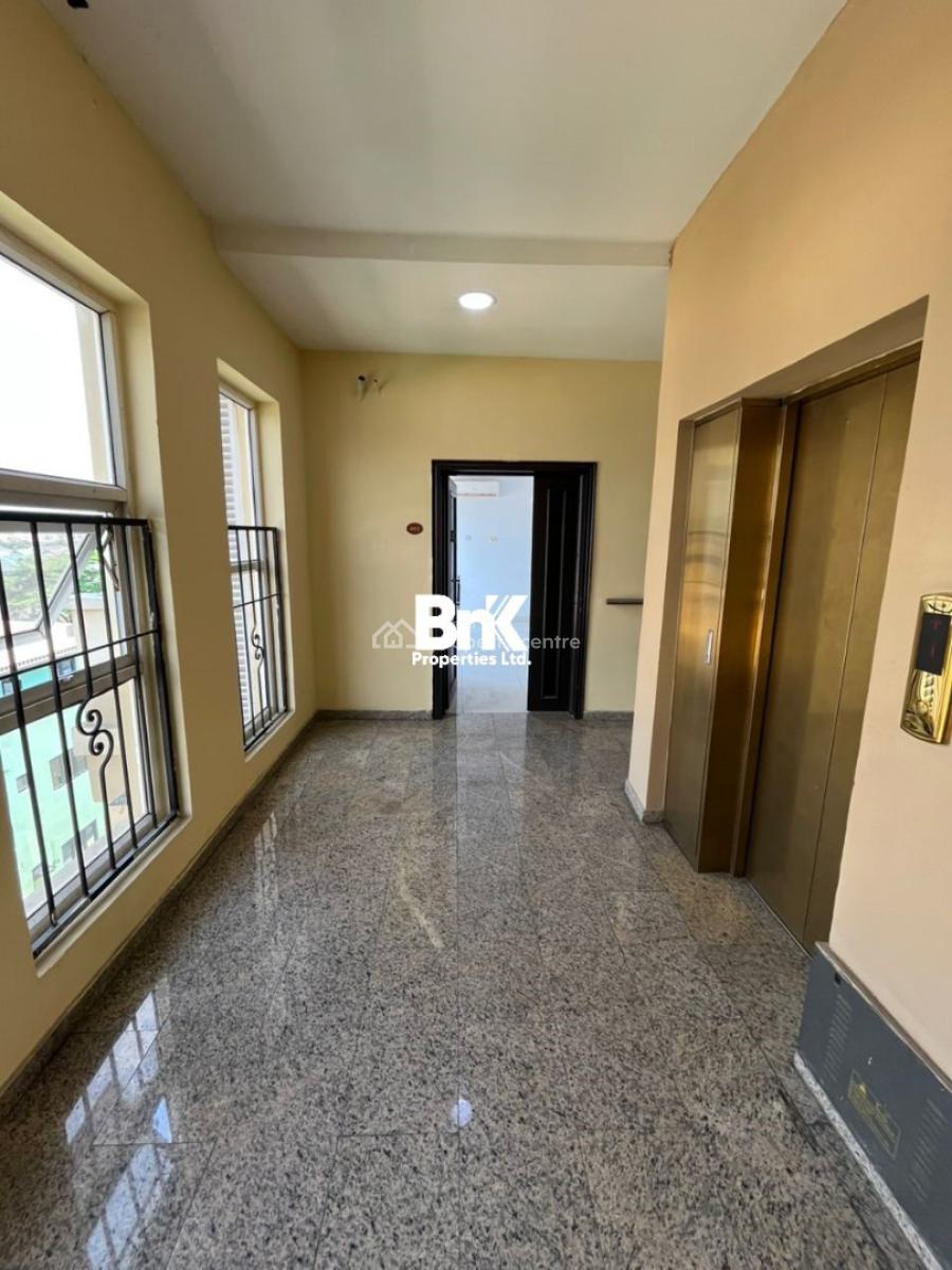 3-bedroom Penthouse with 2rooms Bq, Lekki Phase 1, Lekki, Lagos, Flat / Apartment for Rent