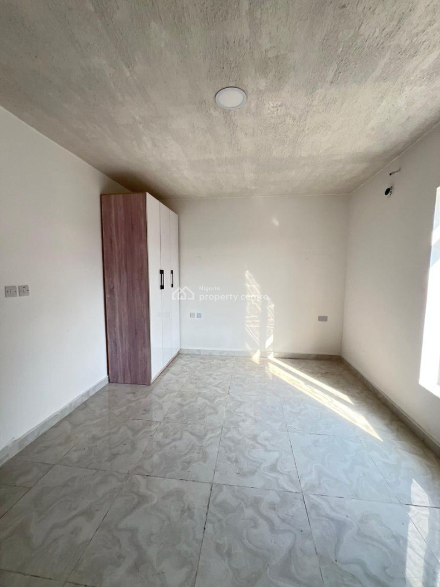 Fully Serviced 1-bedroom Apartment with Elevator, Off Freedom Way, Lekki Phase 1, Lagos, Nigeria, Lekki, Lagos, Mini Flat (room and Parlour) for Rent