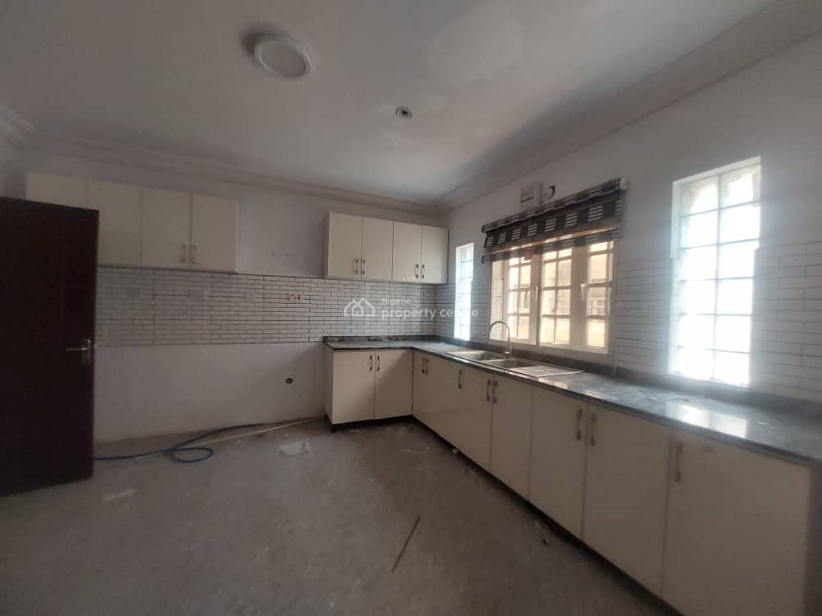 Serviced Massive 3 Bedroom Flat with a Room Bq, Off 4 Point, Oniru, Victoria Island (vi), Lagos, Flat / Apartment for Rent