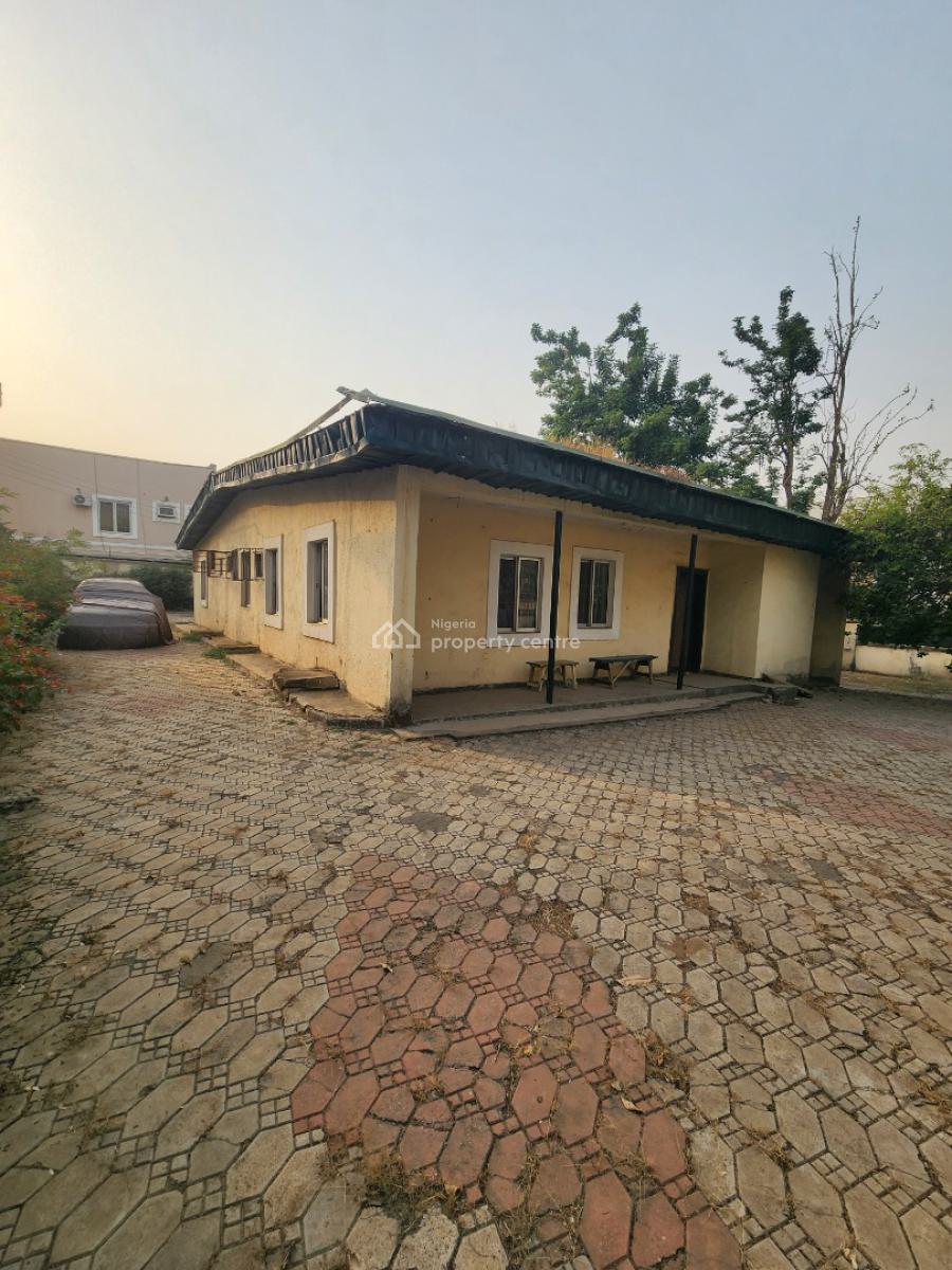 4 Bedroom Bungalow in a Prime Location, Zone 1, Zone 1, Wuse, Abuja, Detached Bungalow for Sale