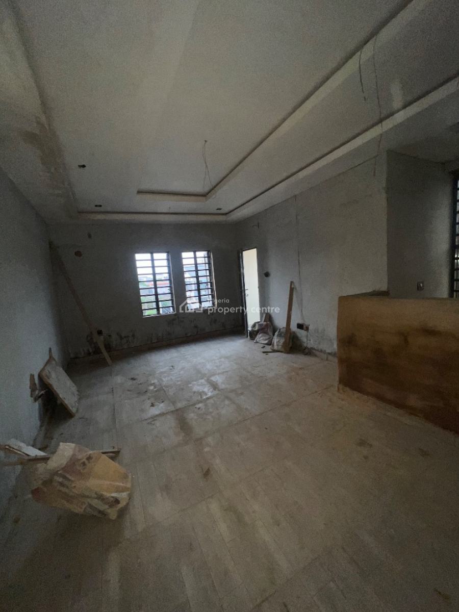 2 Bedrooms Yaba Alagomeji, Alagomeji, Alagomeji, Yaba, Lagos, Flat / Apartment for Rent