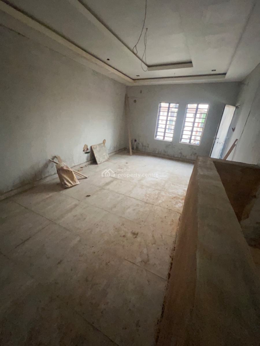 2 Bedrooms Yaba Alagomeji, Alagomeji, Alagomeji, Yaba, Lagos, Flat / Apartment for Rent