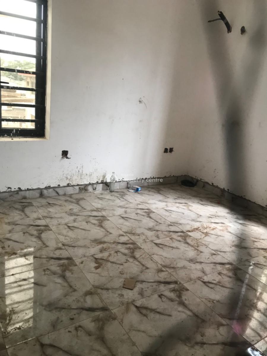 2 Bedroom, Akinbola Street, Palmgrove, Ilupeju, Lagos, Flat / Apartment for Rent