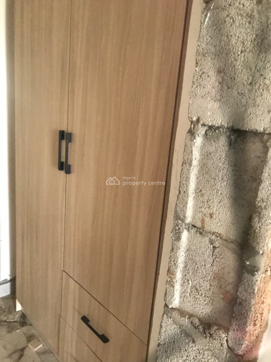 2 Bedroom, Akinbola Street, Palmgrove, Ilupeju, Lagos, Flat / Apartment for Rent