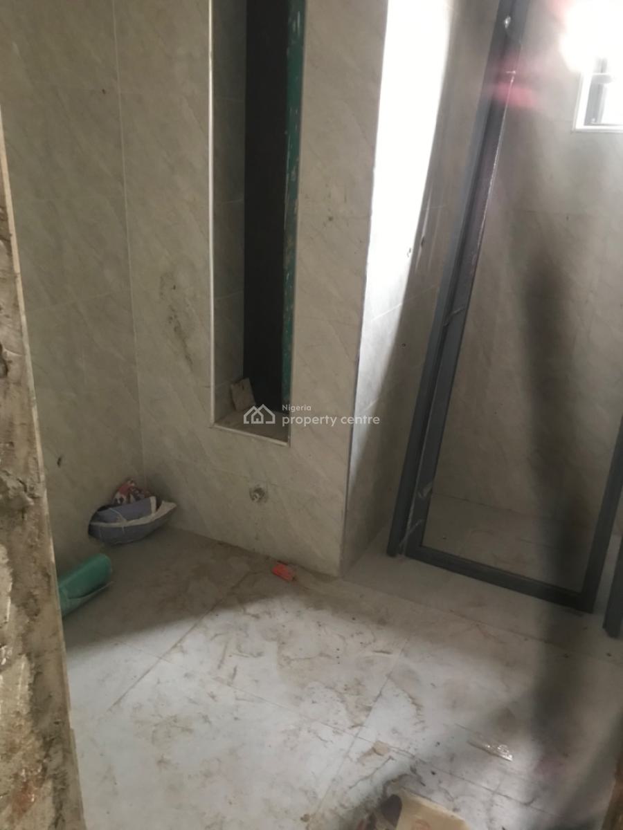 2 Bedroom, Akinbola Street, Palmgrove, Ilupeju, Lagos, Flat / Apartment for Rent