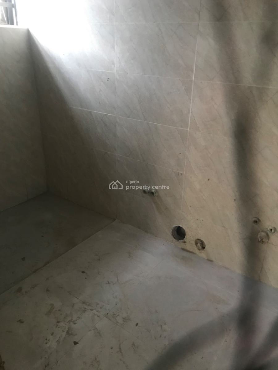 2 Bedroom, Akinbola Street, Palmgrove, Ilupeju, Lagos, Flat / Apartment for Rent