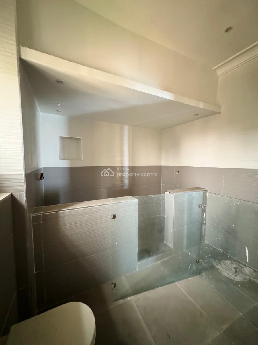 a Grand and Exceptionally Spacious 8-bedroom Mansion Offering World-cl, Lekki, Lekki Phase 1, Lekki, Lagos, Detached Duplex for Sale