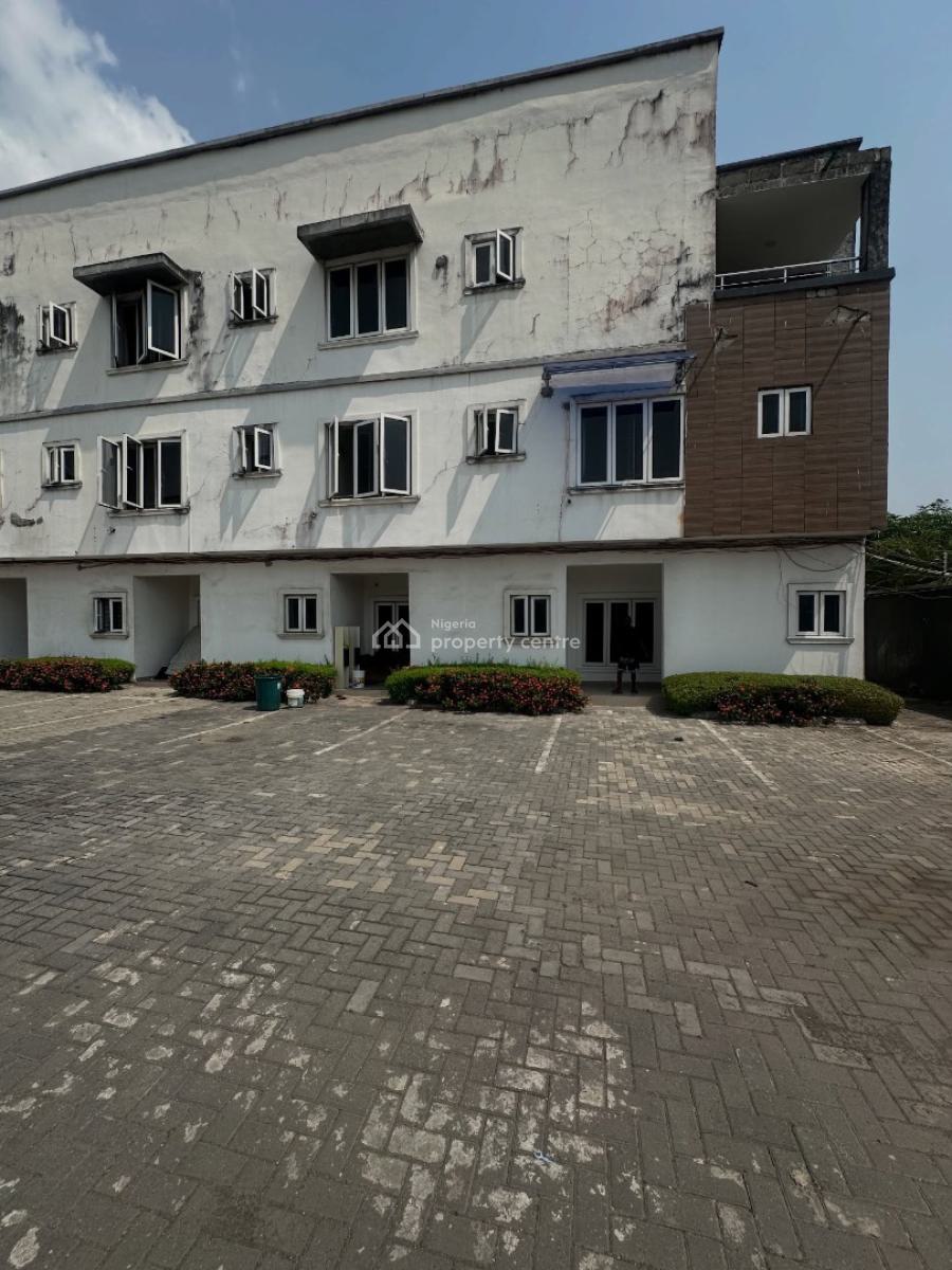 Spacious 3 Bedroom Terrace Duplex, Chevron, Lekki, Lagos, Terraced Duplex for Rent