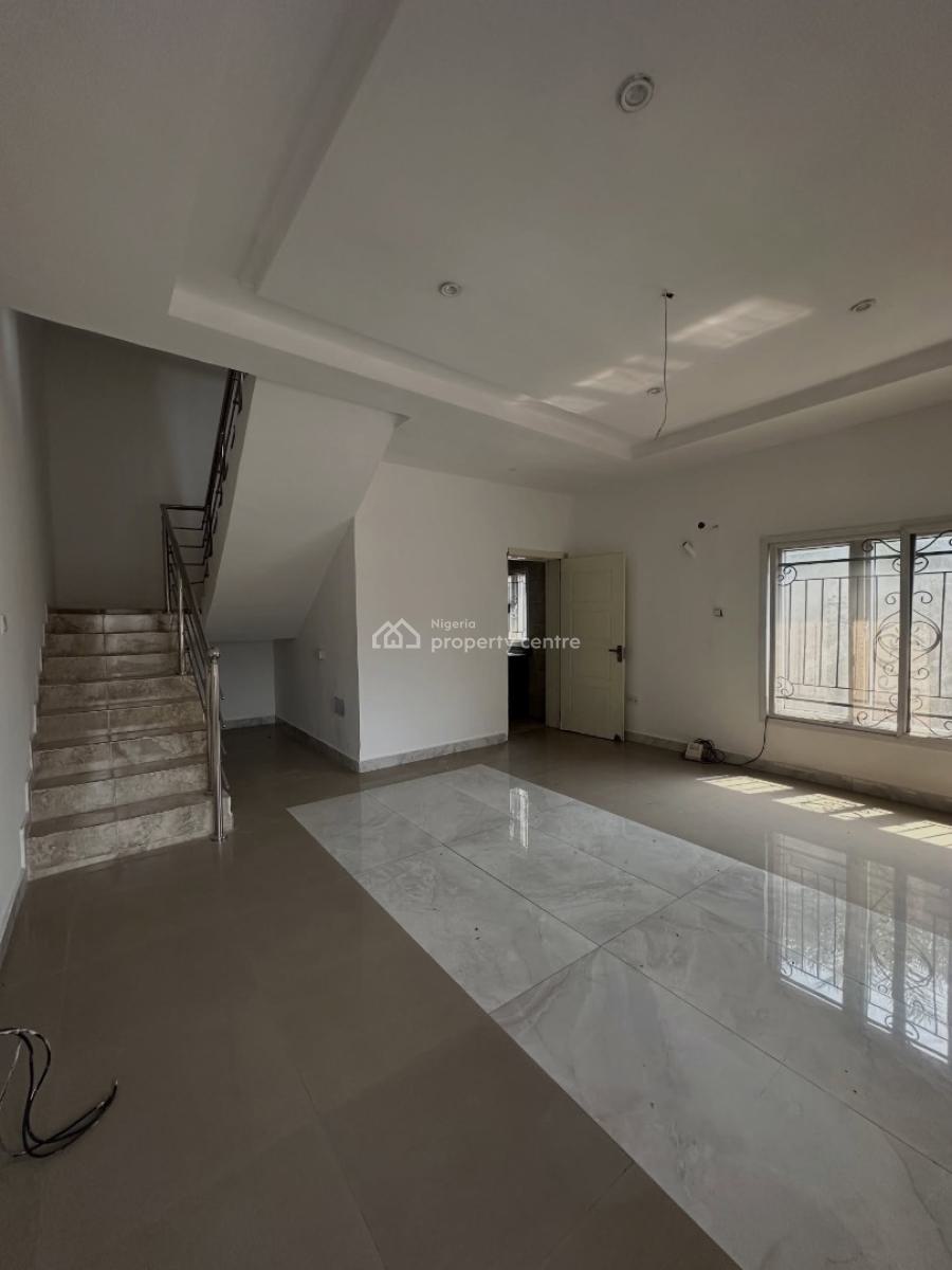 Spacious 3 Bedroom Terrace Duplex, Chevron, Lekki, Lagos, Terraced Duplex for Rent