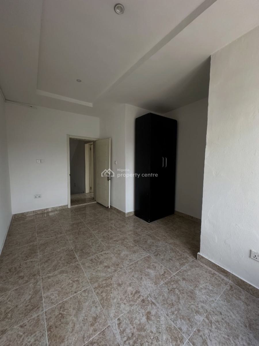 Spacious 3 Bedroom Terrace Duplex, Chevron, Lekki, Lagos, Terraced Duplex for Rent