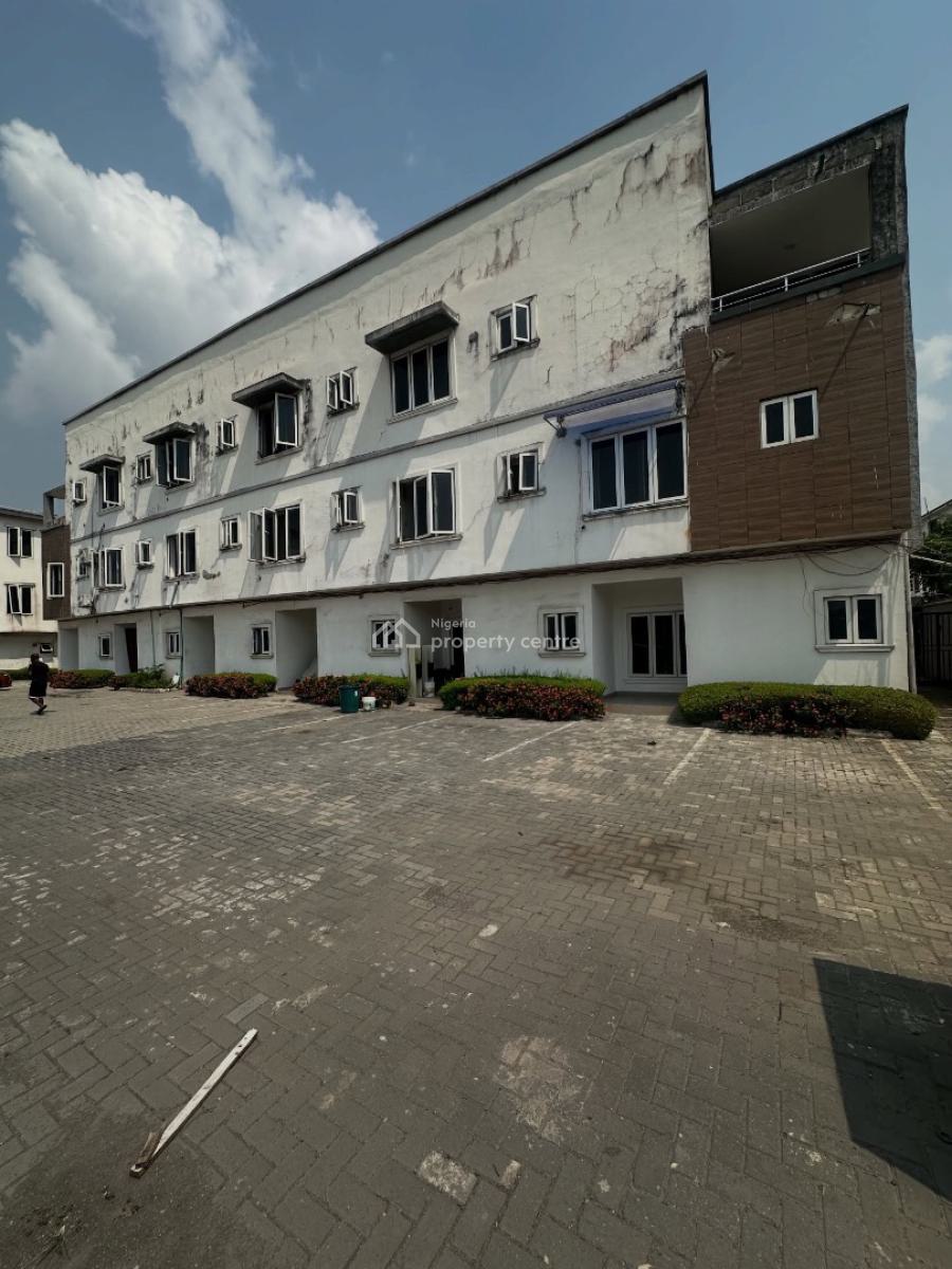 Spacious 3 Bedroom Terrace Duplex, Chevron, Lekki, Lagos, Terraced Duplex for Rent