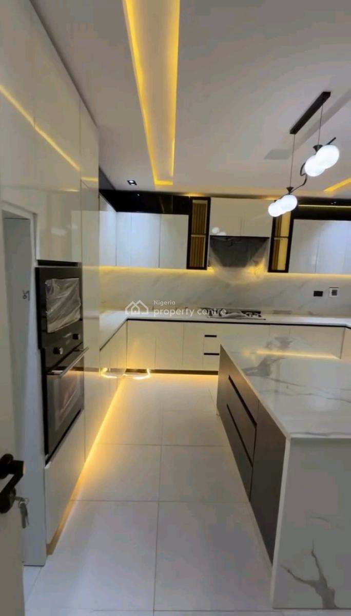 Luxurious 5-bedroom Detached Duplex -- Prime Guzape Main,, Guzape District, Abuja, Detached Duplex for Sale