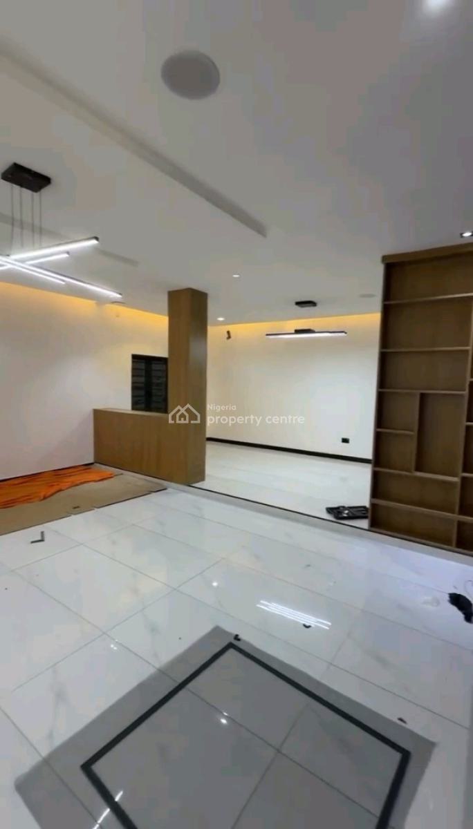 Luxurious 5-bedroom Detached Duplex -- Prime Guzape Main,, Guzape District, Abuja, Detached Duplex for Sale