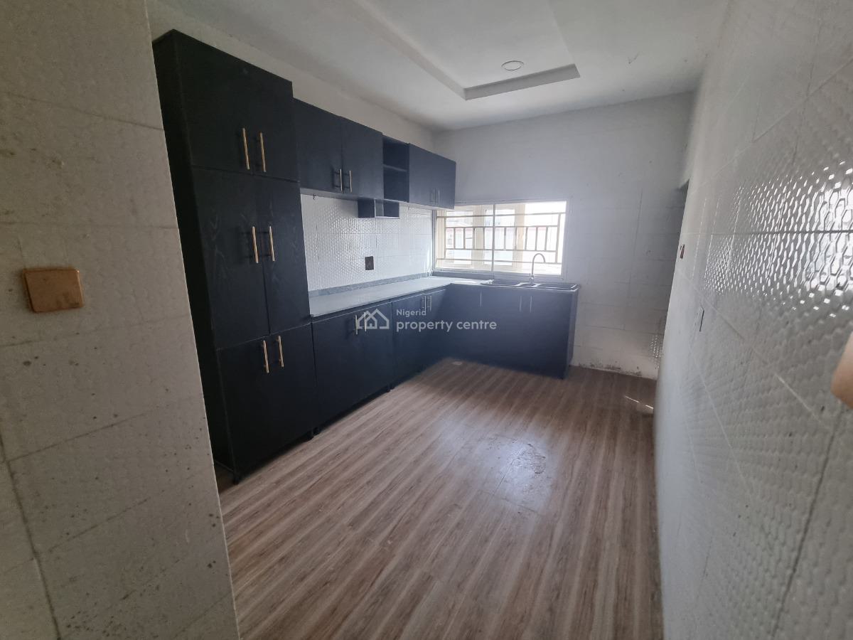 Spacious 3 Bedroom Block of Flats, Guzape, Guzape District, Abuja, Mini Flat (room and Parlour) for Rent