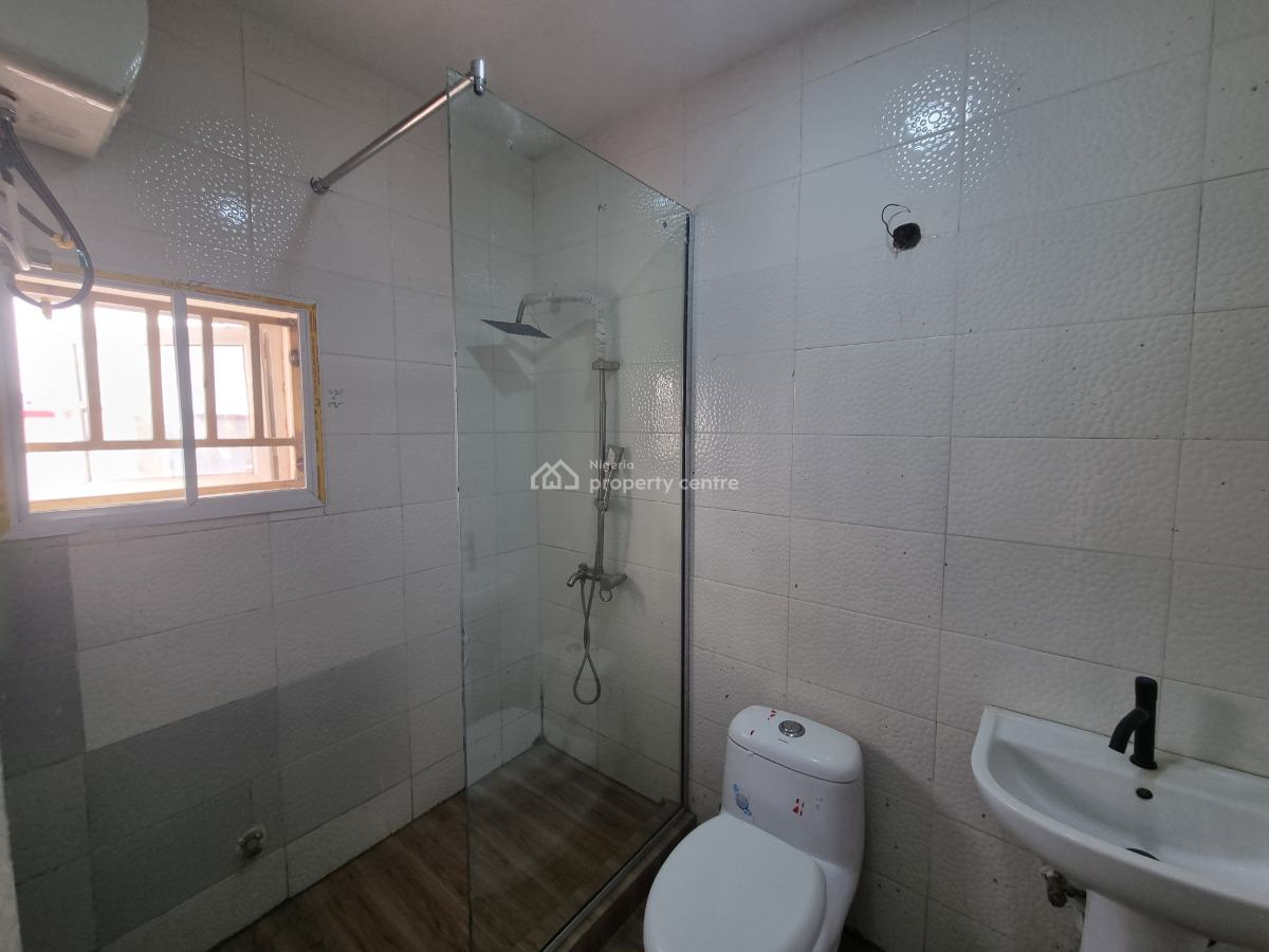 Spacious 3 Bedroom Block of Flats, Guzape, Guzape District, Abuja, Mini Flat (room and Parlour) for Rent