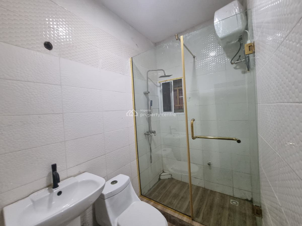 Spacious 3 Bedroom Block of Flats, Guzape, Guzape District, Abuja, Mini Flat (room and Parlour) for Rent