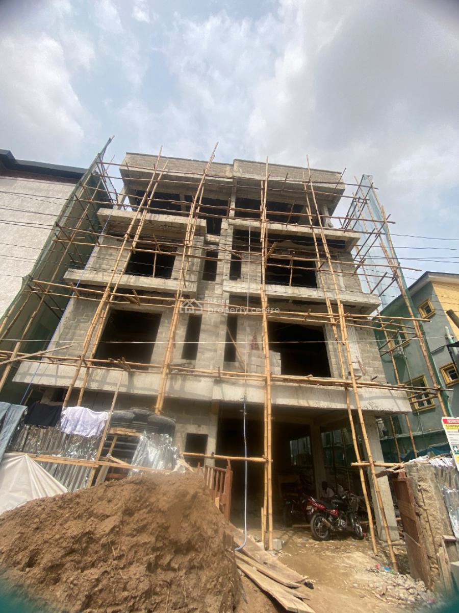 Invest Early, Earn More, Yaba, Lagos, Flat / Apartment for Sale