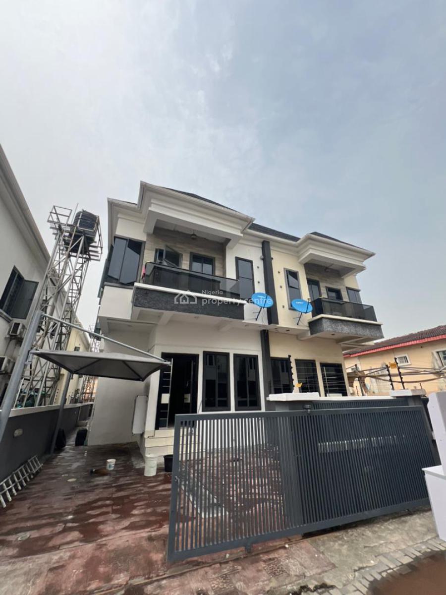 Well Maintained 4bedroom Semi Detached Duplex with Bq, Lekki, Lagos, Semi-detached Duplex for Rent