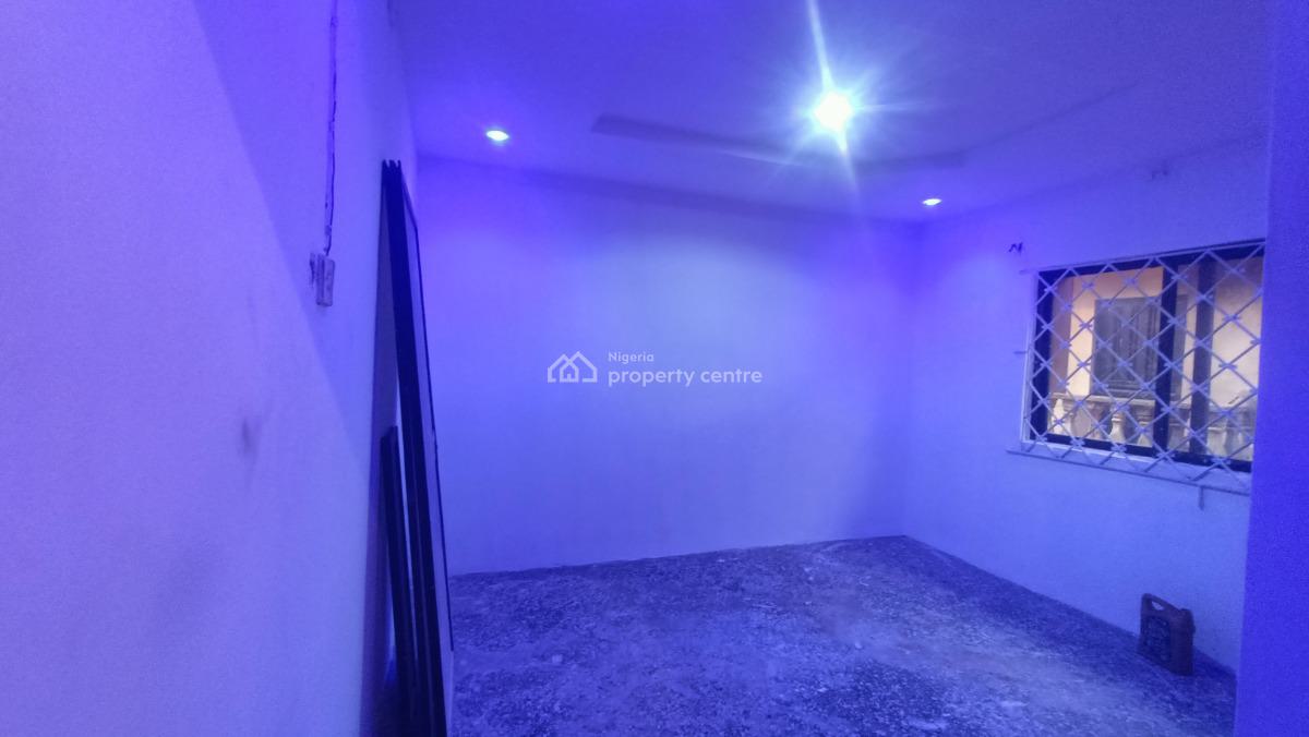 Renovated 3bedroom Flat with Pop, Ojokoro Newtown Agric Ikorodu Lagos, Agric, Ikorodu, Lagos, Flat / Apartment for Rent