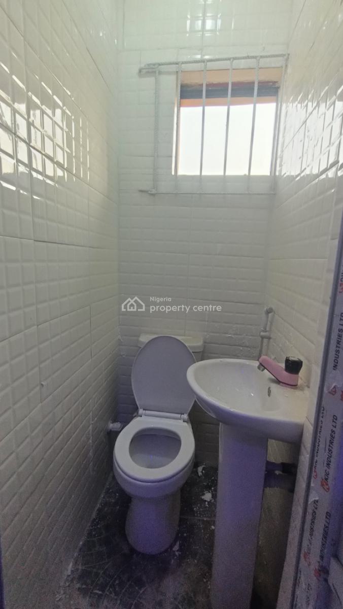 Renovated 3bedroom Flat with Pop, Ojokoro Newtown Agric Ikorodu Lagos, Agric, Ikorodu, Lagos, Flat / Apartment for Rent