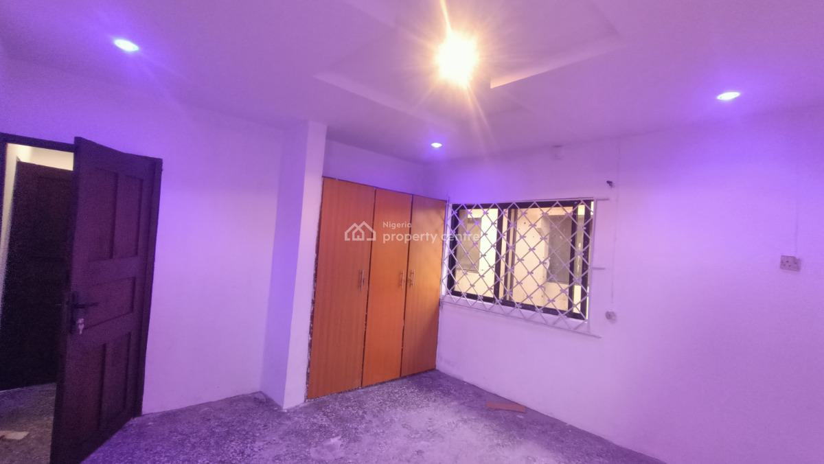 Renovated 3bedroom Flat with Pop, Ojokoro Newtown Agric Ikorodu Lagos, Agric, Ikorodu, Lagos, Flat / Apartment for Rent