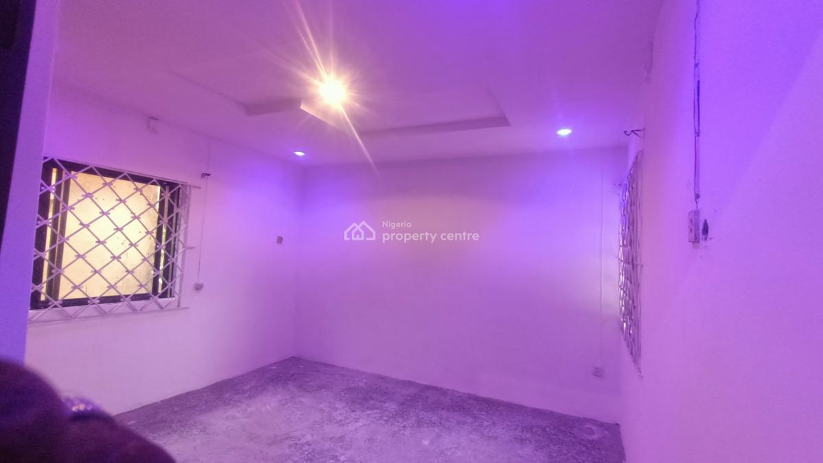 Renovated 3bedroom Flat with Pop, Ojokoro Newtown Agric Ikorodu Lagos, Agric, Ikorodu, Lagos, Flat / Apartment for Rent