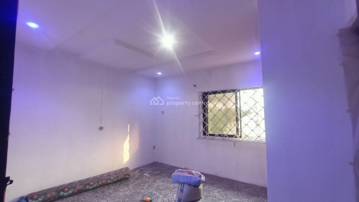 Renovated 3bedroom Flat with Pop, Ojokoro Newtown Agric Ikorodu Lagos, Agric, Ikorodu, Lagos, Flat / Apartment for Rent