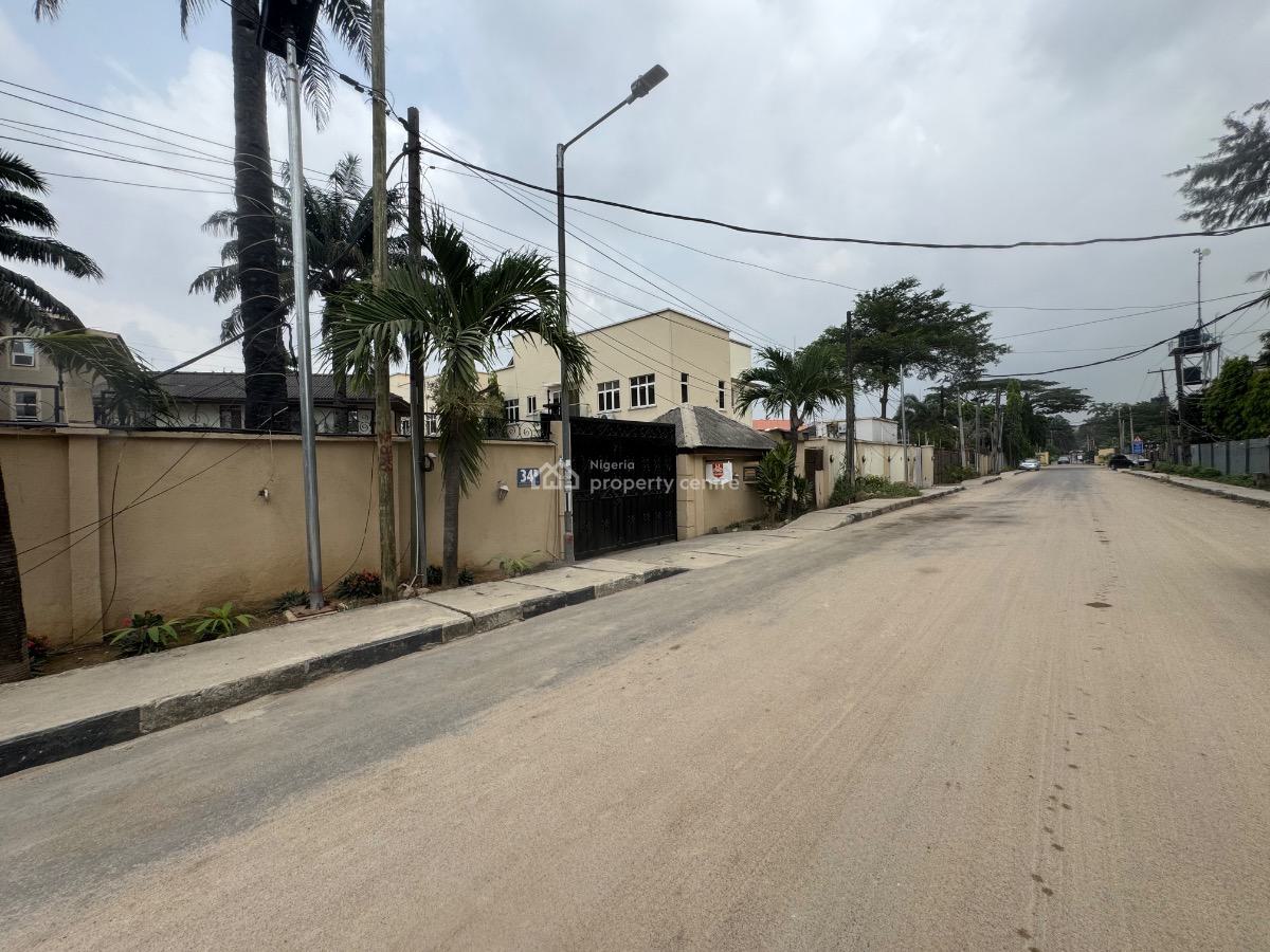 Land in a Sceured Environment, Ikeja Gra, Ikeja, Lagos, Residential Land for Sale
