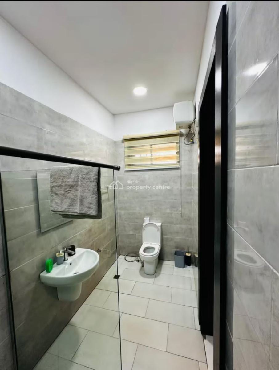 Fully Furnished and Serviced 3 Bedroom Apartment, Off Admiralty Way, Lekki Phase 1, Lekki, Lagos, Flat / Apartment for Rent