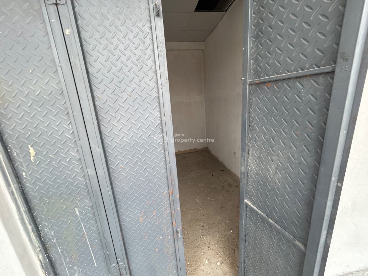 Prime Commercial Shop, Shomolu, Lagos, Shop for Sale