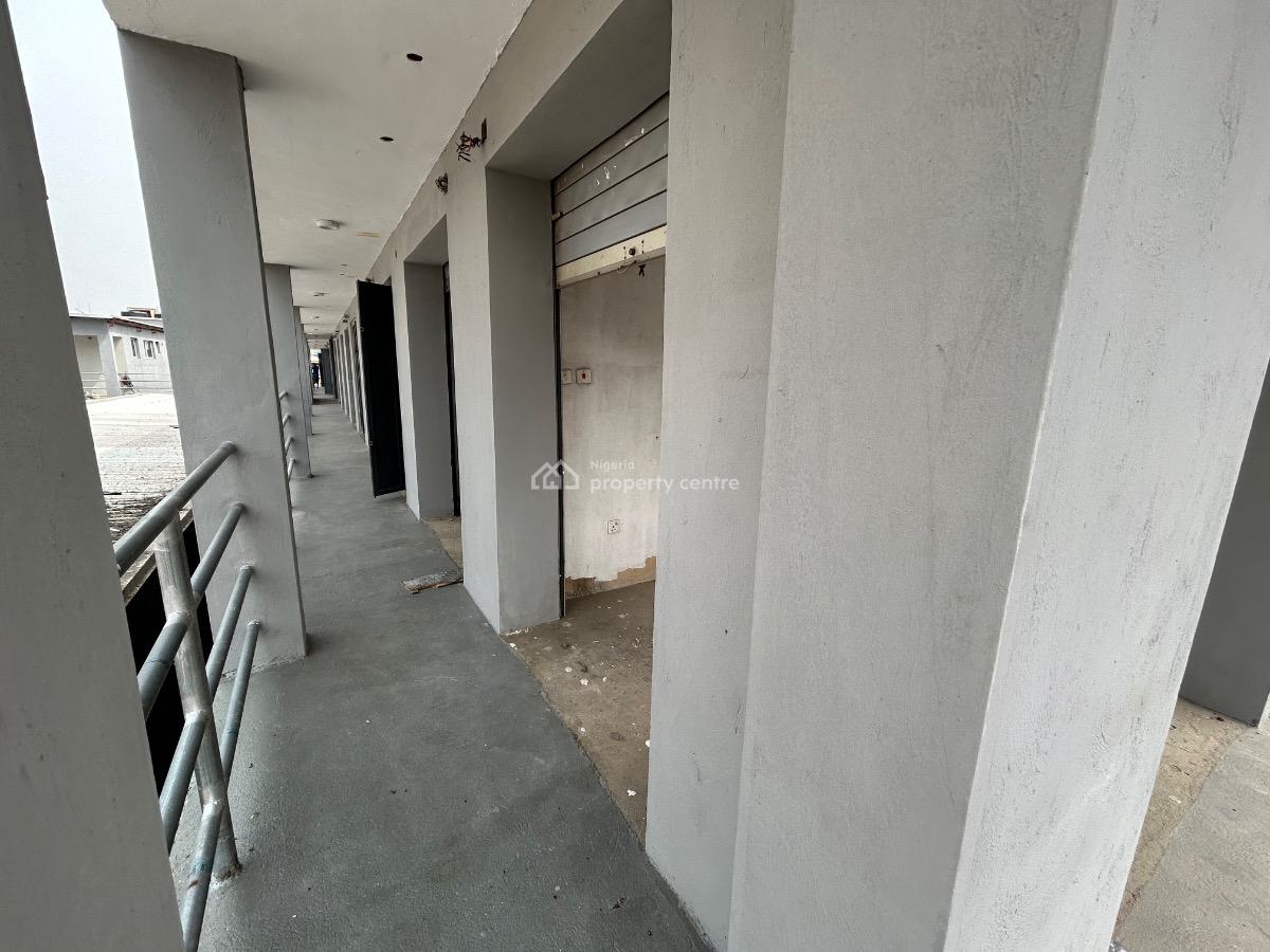 Retail Shop, Shomolu, Lagos, Plaza / Complex / Mall for Rent