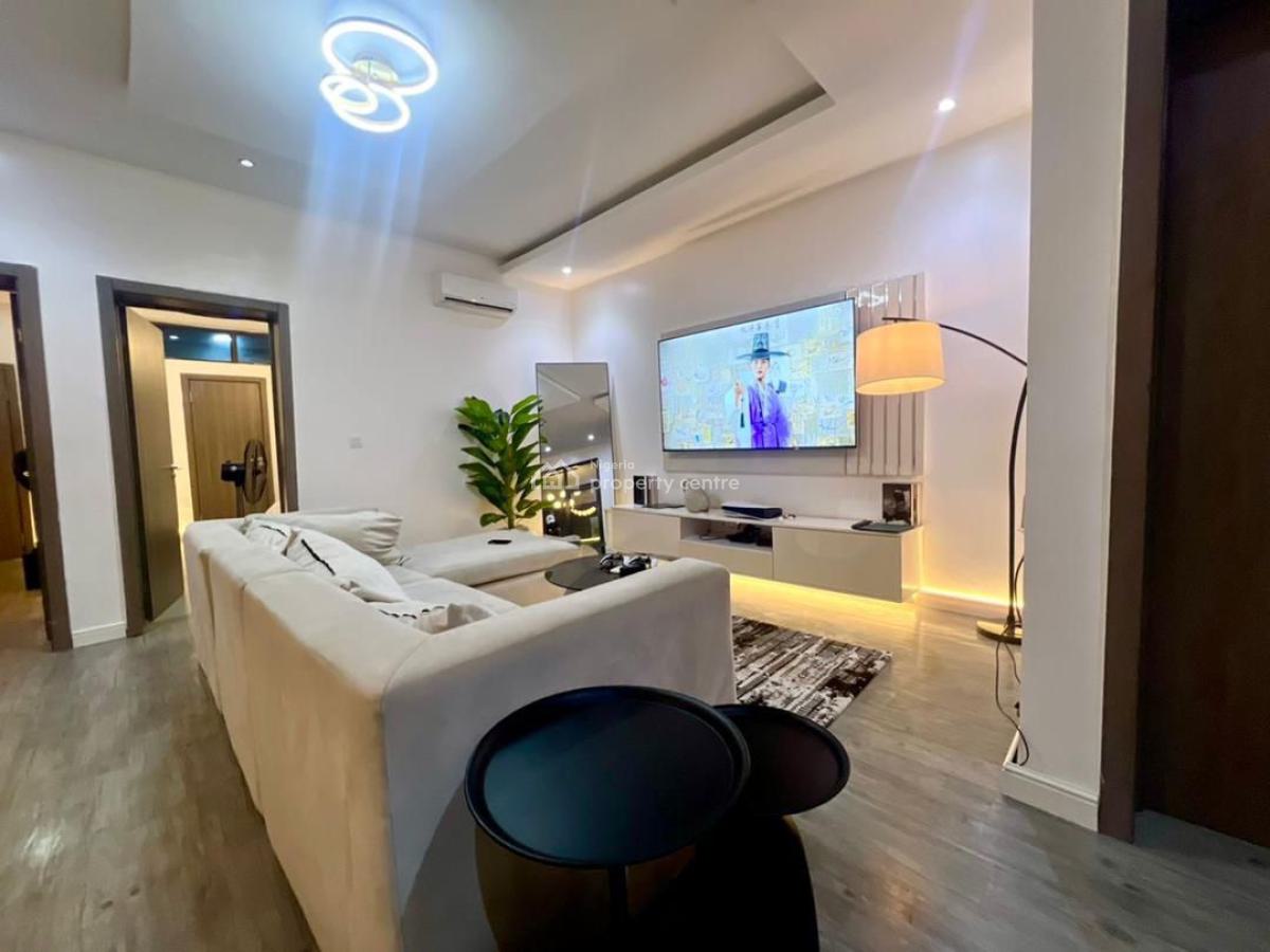 Our Luxurious Two Bedroom Apartment with Ps5, Pool and Gym., Victoria Island (vi), Lagos, House Short Let