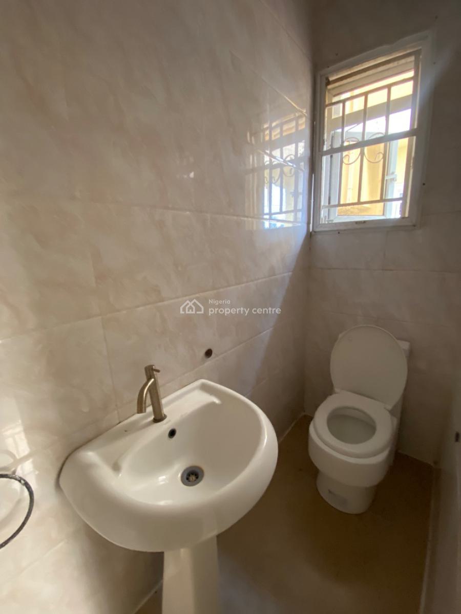Very Spacious One Bedroom Shared Apartment, Chevron, Lekki, Lagos, House for Rent
