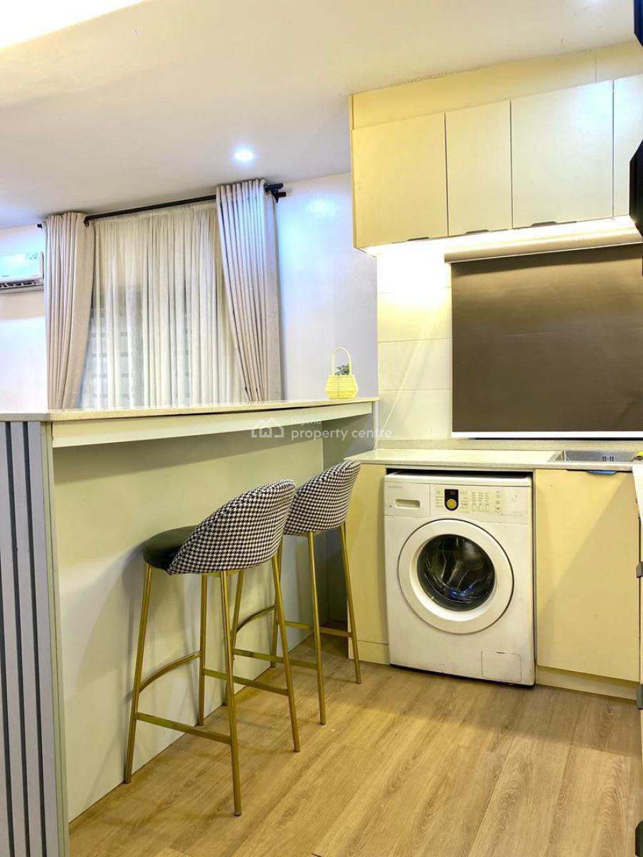 Aesthetically Pleasing Luxury 1 Bedroom Apartment with 24/7 Power Supp, Lekki Phase 1, Lekki, Lagos, Flat / Apartment Short Let