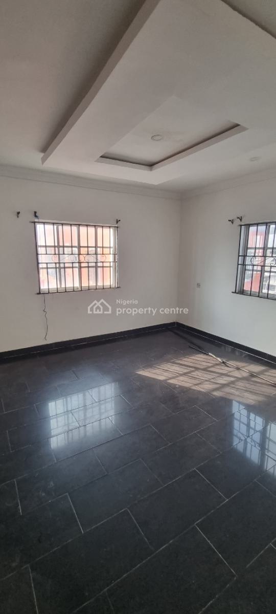 Sharp and Well Maintained 2brm Flat, Okunajah Lekki Eti-osa Ajah, Lekki, Lagos, Flat / Apartment for Rent
