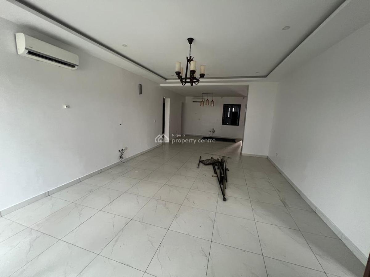 Nice 3-bedroom Apartment, Lekki Phase 1, Lekki Phase 1, Lekki, Lagos, Flat / Apartment for Rent