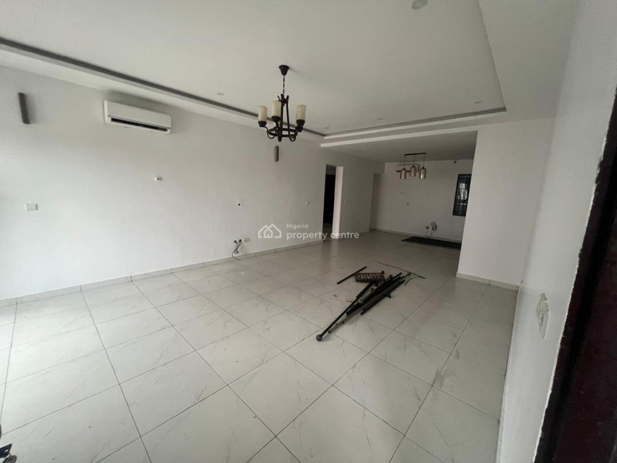 Nice 3-bedroom Apartment, Lekki Phase 1, Lekki Phase 1, Lekki, Lagos, Flat / Apartment for Rent