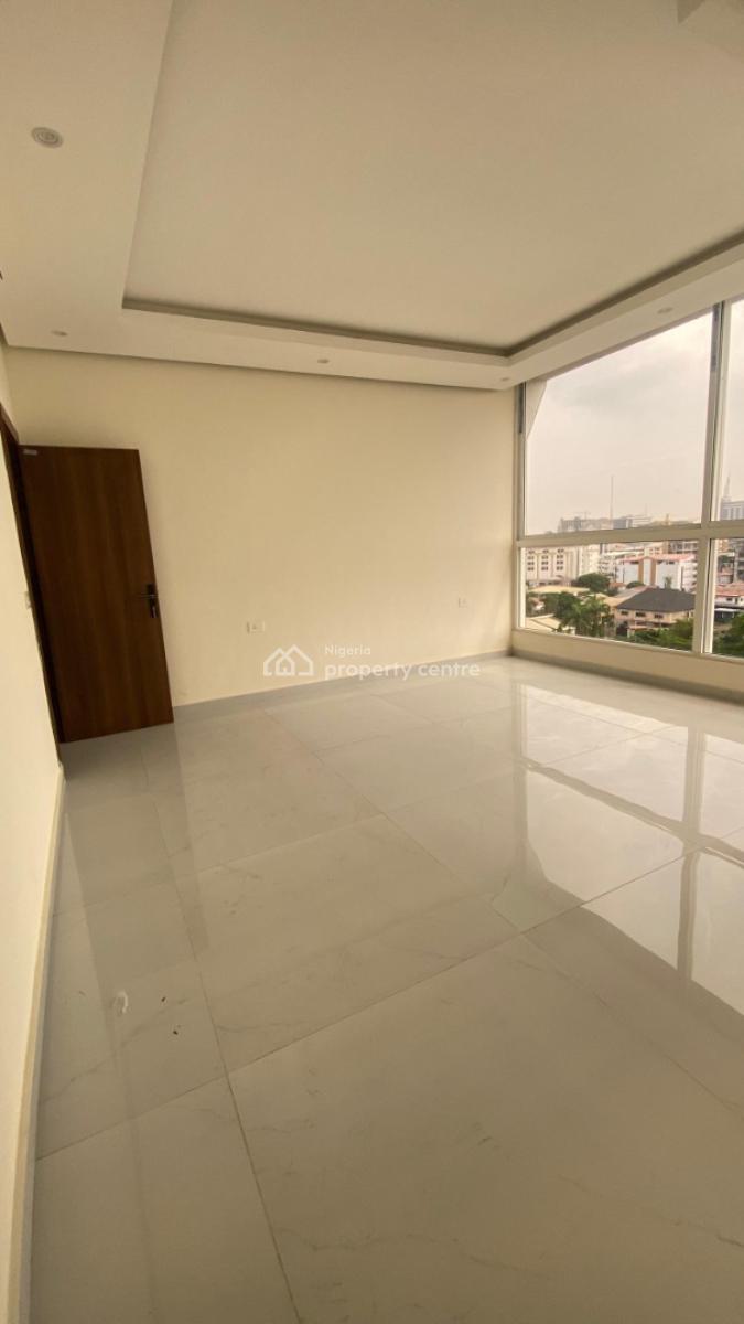 Spacious and Fully Serviced 4brm Penthouse with Elevator Gym and Pool, Victoria Island, Victoria Island (vi), Lagos, Flat / Apartment for Sale