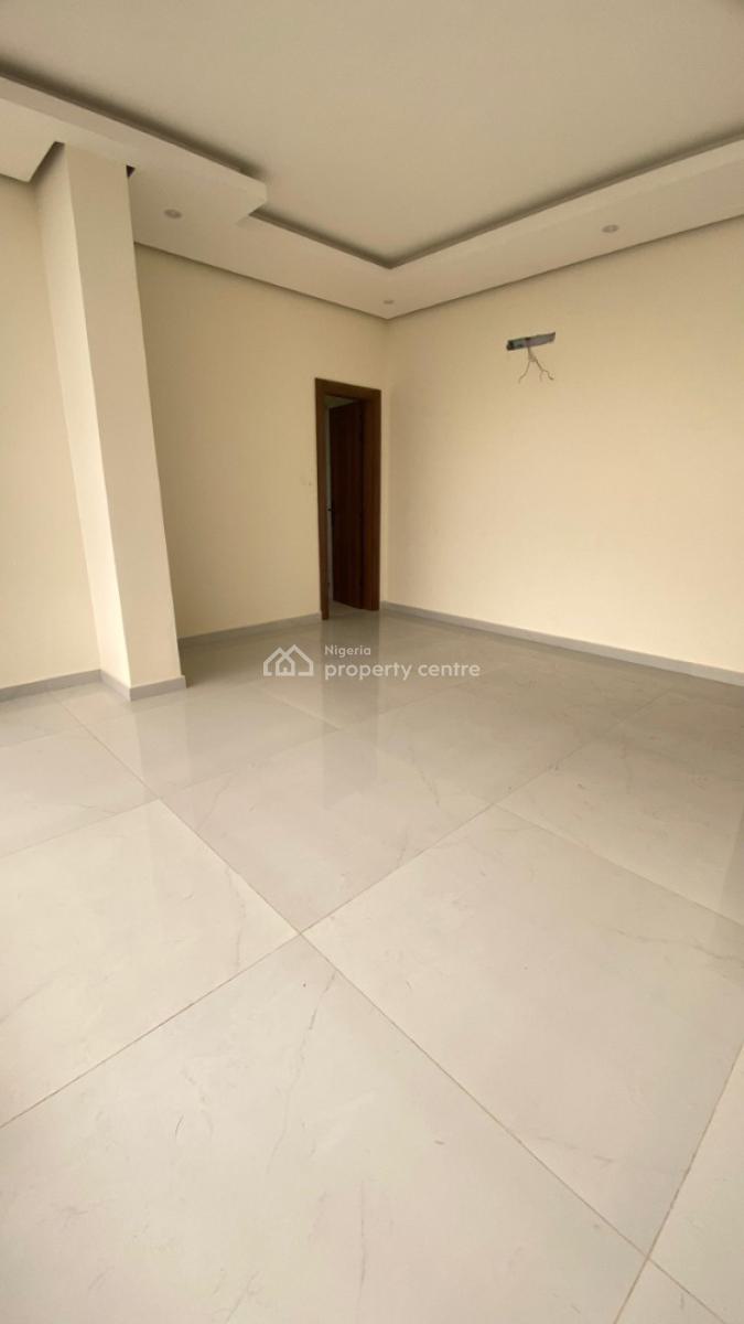 Spacious and Fully Serviced 4brm Penthouse with Elevator Gym and Pool, Victoria Island, Victoria Island (vi), Lagos, Flat / Apartment for Sale