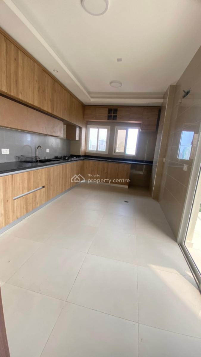 Spacious and Fully Serviced 4brm Penthouse with Elevator Gym and Pool, Victoria Island, Victoria Island (vi), Lagos, Flat / Apartment for Sale