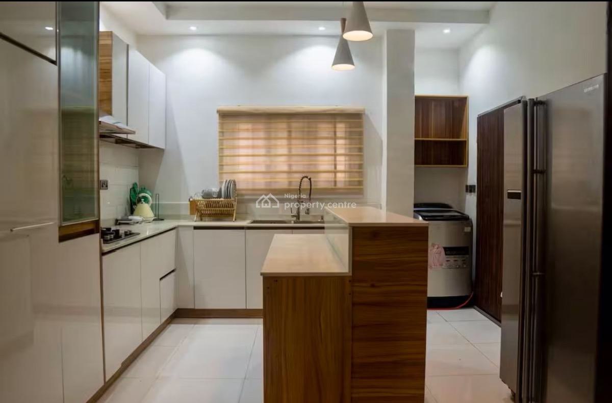 Furnished Three Bedroom Apartment, Off Admiralty Way, Lekki Phase 1, Lekki, Lagos, Flat / Apartment for Rent