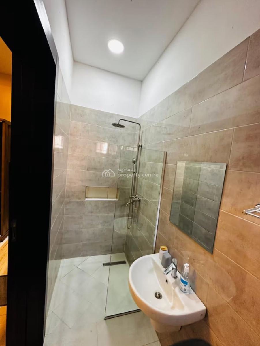 Furnished Three Bedroom Apartment, Off Admiralty Way, Lekki Phase 1, Lekki, Lagos, Flat / Apartment for Rent