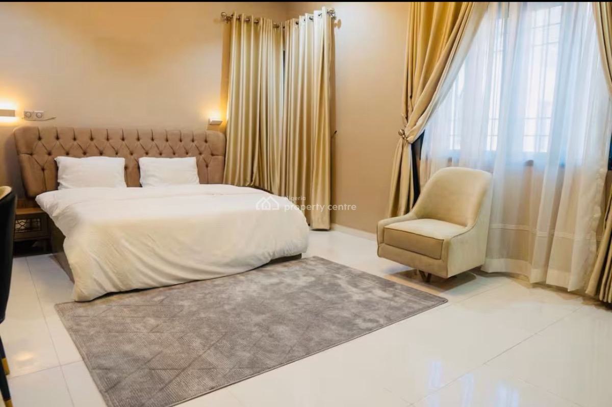 Furnished Three Bedroom Apartment, Off Admiralty Way, Lekki Phase 1, Lekki, Lagos, Flat / Apartment for Rent