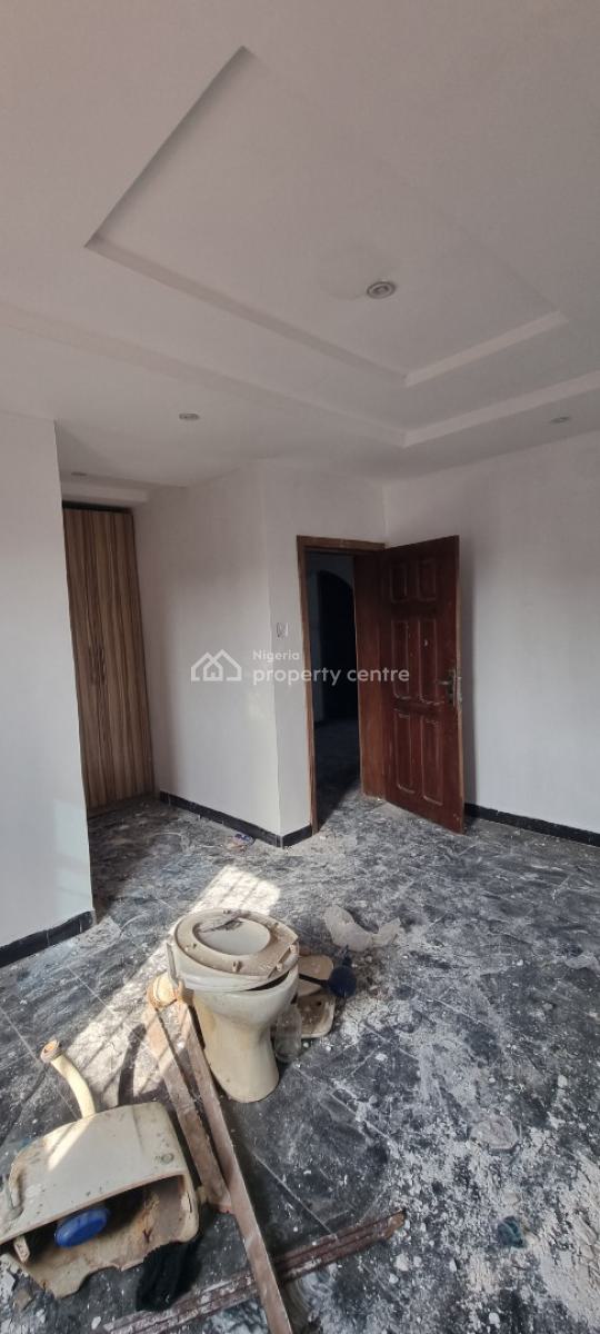 Well Renovated and Spacious Mini Flat, Okunajah Lekki Eti-osa Ajah, Lekki, Lagos, Mini Flat (room and Parlour) for Rent