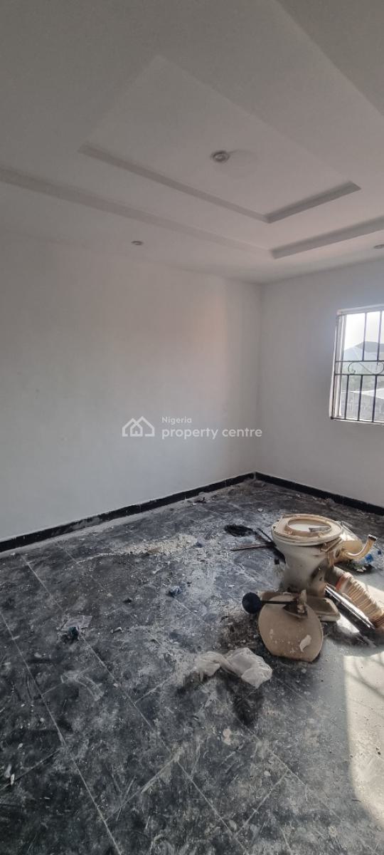 Well Renovated and Spacious Mini Flat, Okunajah Lekki Eti-osa Ajah, Lekki, Lagos, Mini Flat (room and Parlour) for Rent